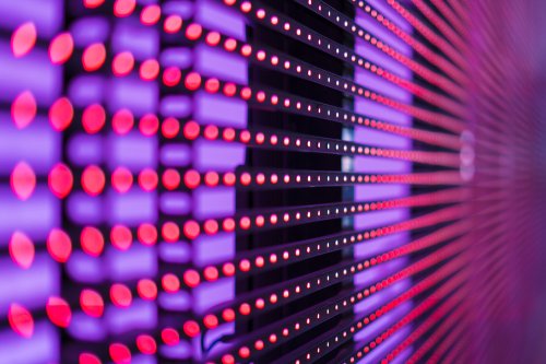 錸宝 Micro LED 年底试产；錼创拟再募1 亿美圆